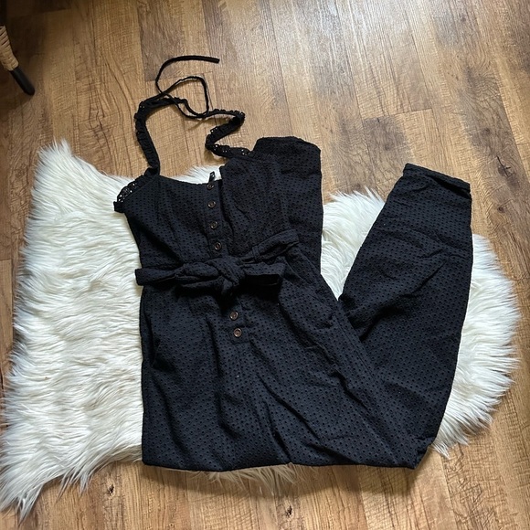 MAJORELLE Amanda Eyelet Halter Jumpsuit In Black - Picture 2 of 4